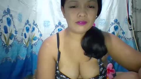 Snapshot of wetpussie4_you chatting on October 1, 12:10 pm wetpussie4_you online show from October 1, 12:10 pm