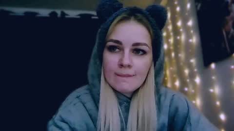 whitehex666 online show from January 18, 6:48 pm