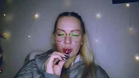 whitehex666 online show from January 9, 1:48 pm