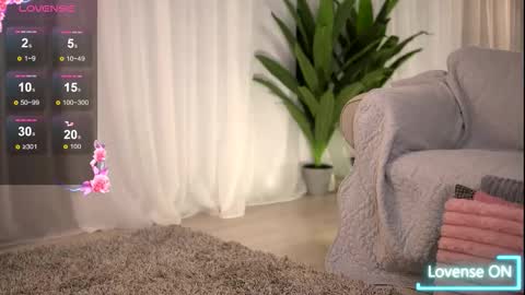 whitneyandrews online show from November 16, 4:58 am