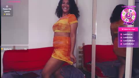 Whitney Peach online show from February 11, 11:50 pm