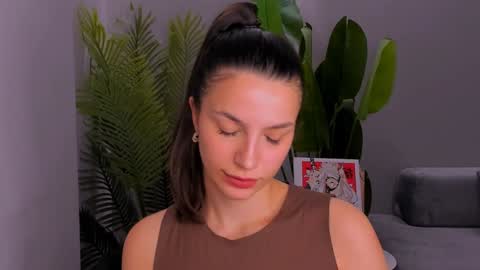 whoislulu online show from December 3, 5:34 pm