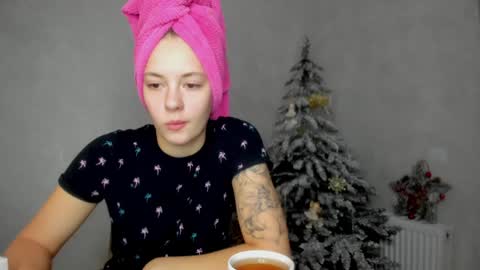 Veronica online show from December 27, 6:53 pm