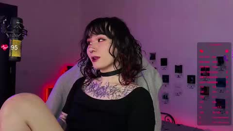 iggy iggz online show from September 13, 2:41 am