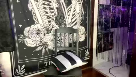 Lilith online show from July 4, 10:33 am