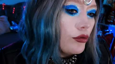 Laura  online show from December 28, 4:41 pm