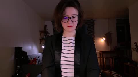 Snapshot of wild_peony chatting on December 5, 6:22 pm wild_peony online show from December 5, 6:22 pm