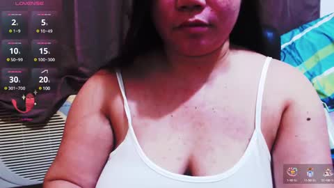 wildhotasianx online show from December 28, 12:13 pm