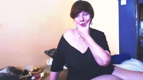 WildRedCat online show from February 16, 11:38 am