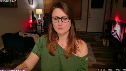 Ivy online show from February 9, 1:34 am