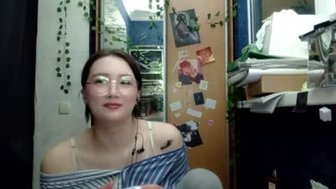 Phoebe online show from March 28, 8:19 pm