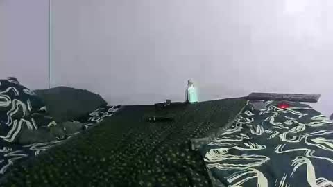 wilmaassylum online show from February 23, 4:29 pm