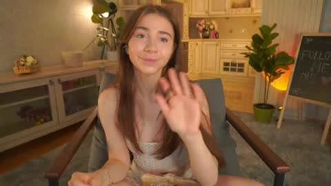 Lillian online show from April 30, 3:23 am