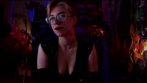 Goddess of two strapons  - Mr. long Don Mr. Pinky online show from December 4, 8:18 pm