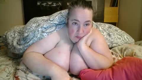 Annie online show from November 17, 8:37 am