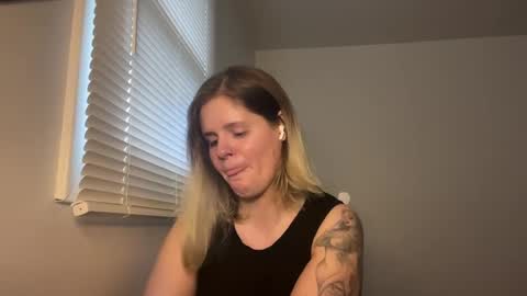 Moth online show from December 31, 7:18 pm