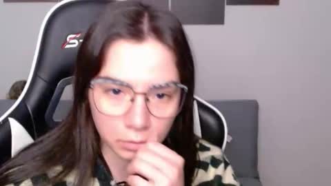 Alex online show from April 21, 2:51 am