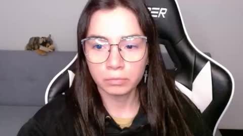 Alex online show from April 11, 3:45 am