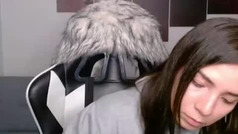 Alex online show from February 18, 2:38 am