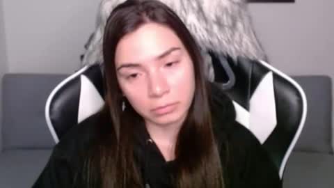 Alex online show from February 13, 3:07 am