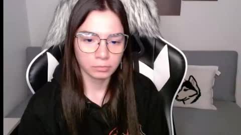 Alex online show from September 17, 3:04 am