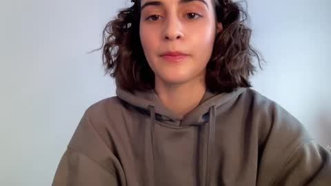 Stia online show from March 5, 2:34 pm