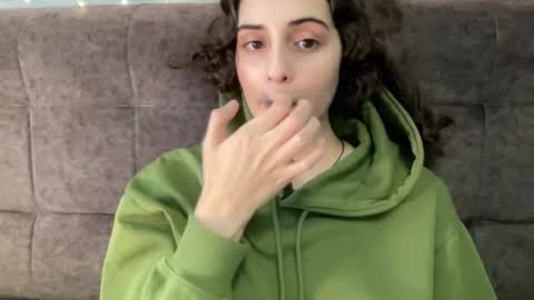 Stia online show from October 11, 11:25 am