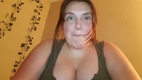 Snapshot of wrenwinter chatting on September 22, 6:23 am wrenwinters online show from September 22, 6:23 am