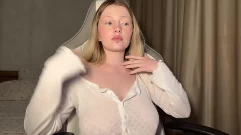 eva online show from October 5, 5:07 pm