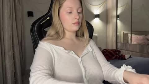 eva online show from January 4, 3:49 pm