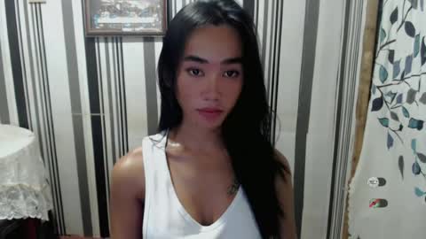 x_joanna online show from May 14, 9:26 am