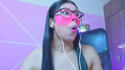 XALLYSONX online show from March 28, 12:04 pm