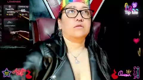 xander_taylor_ online show from July 1, 3:28 am
