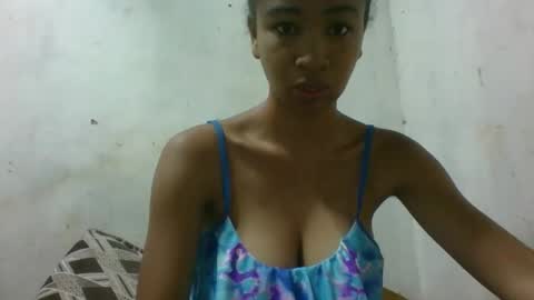 xenna610827 online show from April 27, 6:32 am