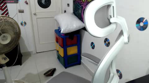 Xherry online show from November 5, 6:40 am