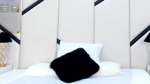 ximenacosta online show from April 15, 12:17 pm