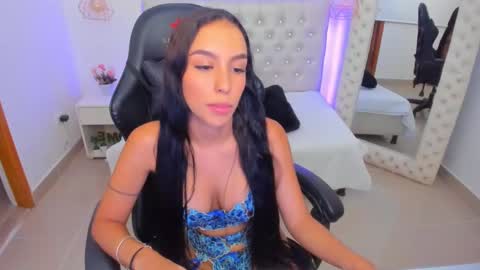 Snapshot of xiomara_cortes chatting on February 17, 7:12 pm xiomara_cortes online show from February 17, 7:12 pm