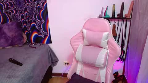 Snapshot of xizette_rotic chatting on October 14, 5:48 pm xizette online show from October 14, 5:48 pm