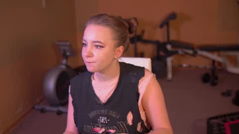 Snapshot of xlanabunny chatting on December 8, 12:52 pm xlanabunny online show from December 8, 12:52 pm