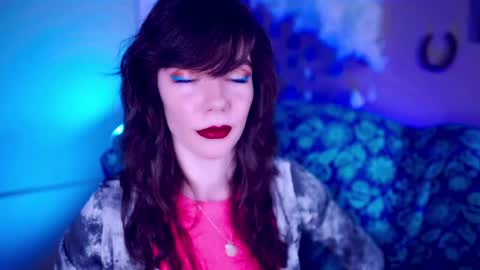 Bella Bondai online show from November 6, 1:22 am