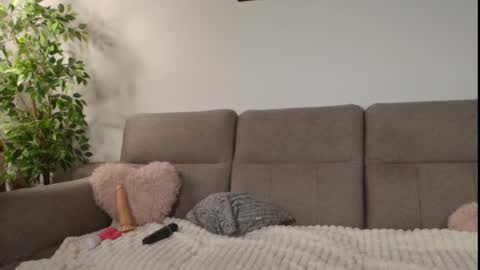 Cherry online show from November 19, 6:02 am