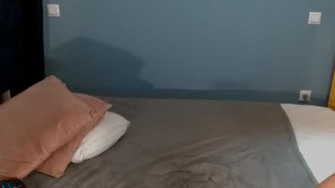 Snapshot of xsexycouples chatting on January 14, 10:34 pm AnnaMaee online show from January 14, 10:34 pm