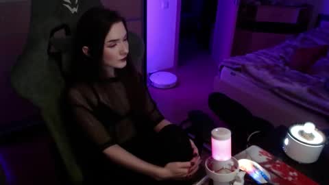 Alice online show from January 7, 5:38 pm