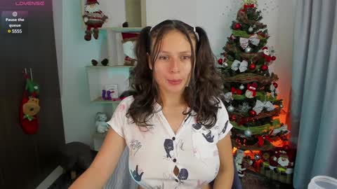 Amelie online show from December 12, 9:15 pm