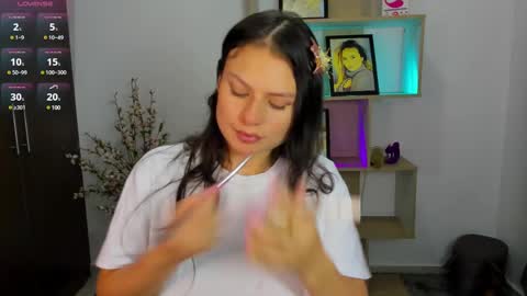 Amelie online show from February 9, 5:11 pm