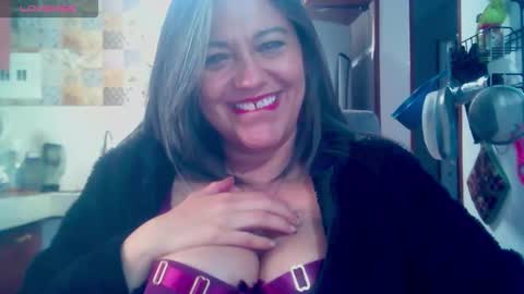 Snapshot of xxantonellaxxx chatting on October 3, 5:18 pm antonella online show from October 3, 5:18 pm