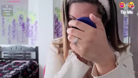 xxmilexx online show from April 21, 12:56 pm