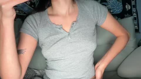 xxnikki_nicolexx online show from May 1, 8:56 pm
