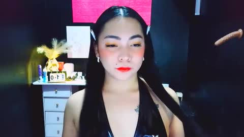 xxslutty kim online show from January 10, 10:53 am