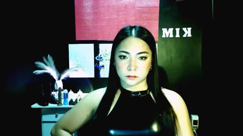 xxslutty kim online show from November 15, 12:17 pm